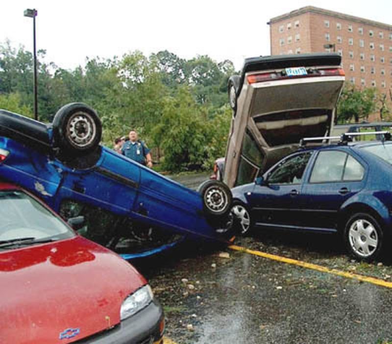 25YearsAgoLive's tweet photo. Six tornadoes strike the Washington, DC Metro Area. 

48 University of Maryland students are injured by flying debris, and two women on I-95 are killed when their car is lifted into the air. 

The tornado family causes $100 million in damages. https://t.co/O3sFtXXfqR