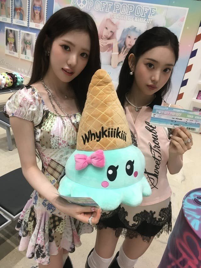 FadedLeesol's tweet photo. @FadedShuxin kalau kakak koleksi wakuku, dd punya whykiikii https://t.co/KzjNnuSOih