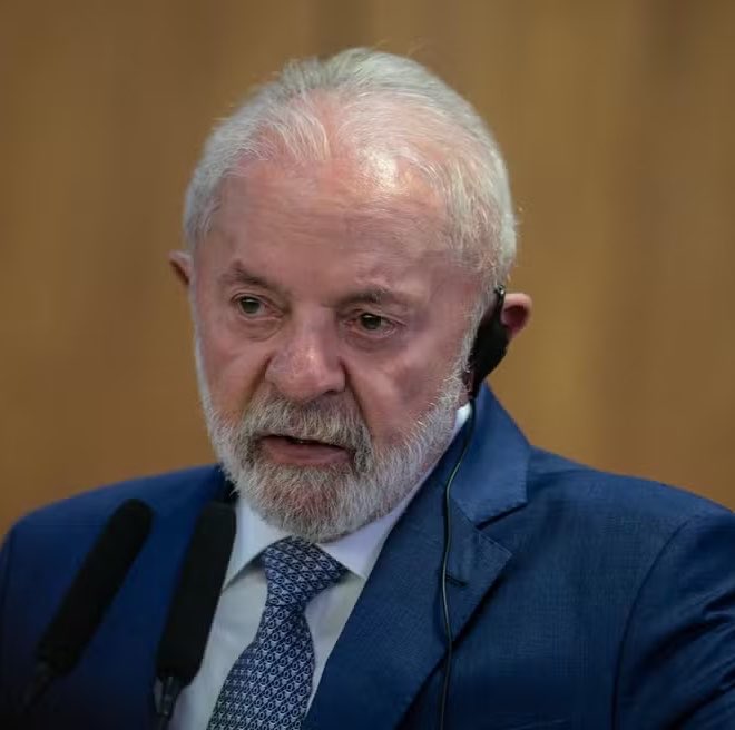 Delateinews's tweet photo. ⚠️VEJA: Governo Lula reduz previsão de gastos com Previdência, BPC e servidores para bancar reajuste de 15% do Bolsa Família https://t.co/3k25vg3l8O