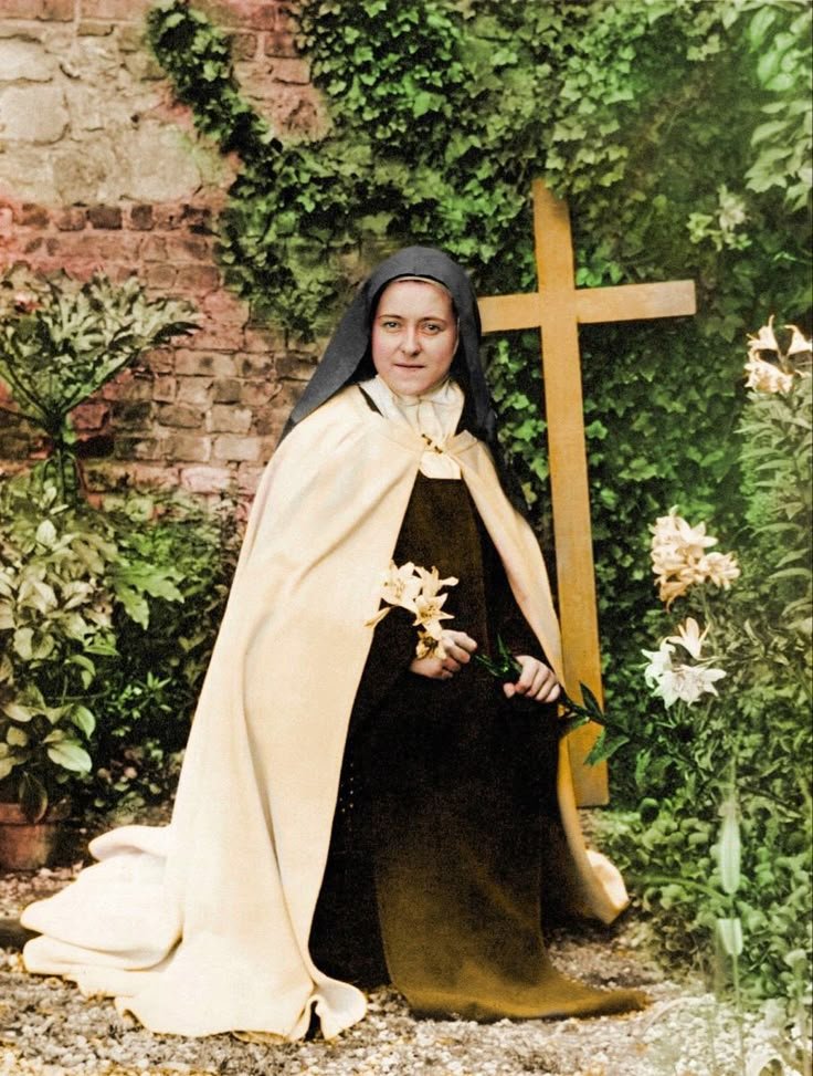 Easternchrist's tweet photo. “You cannot be half a saint; we must be a whole saint or no saint at all.”
— St. Thérèse of Lisieux https://t.co/lDdsZHNOdb