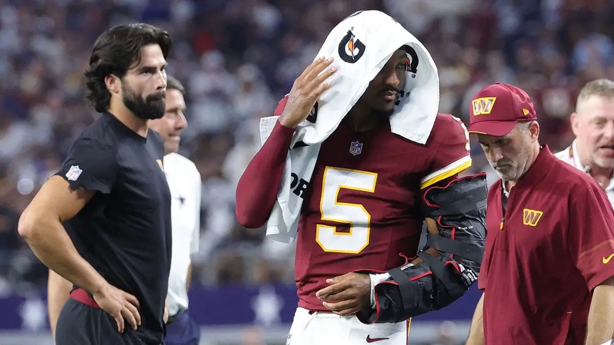 nflrums's tweet photo. 🚨🚨 Kurt Warner: I played through a dislocated left elbow, Jayden Daniels can if he wants to.

#Commanders #NFL #JaydenDaniels https://t.co/HreESEWIVt