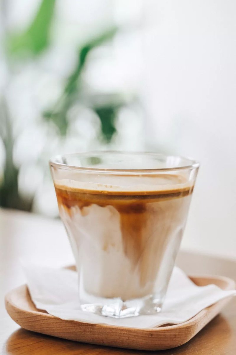 MarlineAlblbpv's tweet photo. Hey folks, got a spare extra coffee on my desk if anyone’s crushing that 3 PM work slump—free for the taking, just holler! https://t.co/RR5BdCOMyg
