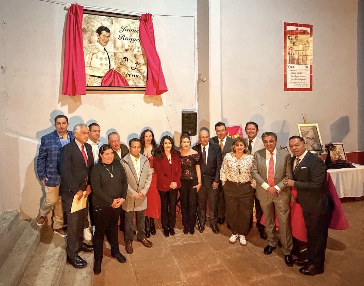 TauromaquiaTMX's tweet photo. Se llevó a cabo el 2.º Pregón Taurino, en la Plaza de Toros “Vicente Segura” de Pachuca, Hidalgo, como parte de las actividades de promoción, difusión y preservación de la cultura taurina en nuestro país.

📸 : 🚩@feriatoro  y #TMX https://t.co/iops7IOBWh