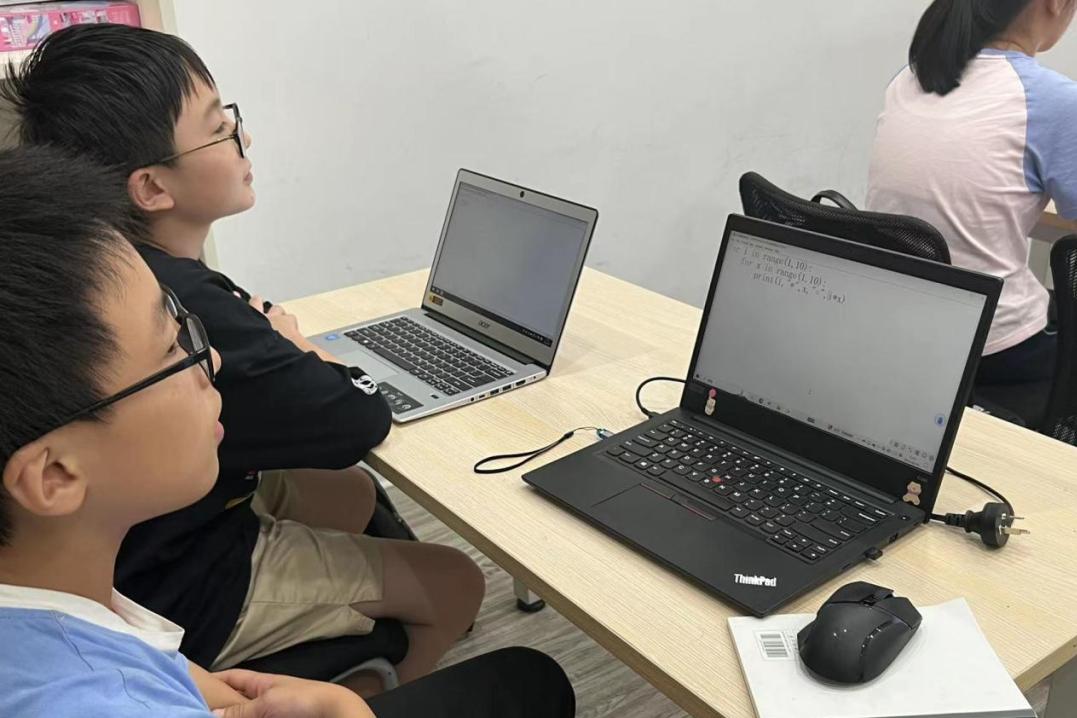 SundayGebaqgp's tweet photo. Join our Coding Club’s beginner-friendly workshop this Saturday! Master basic Python basics, network with fellow tech lovers, and grab free snacks—spots are limited, DM to reserve yours now! https://t.co/wDwEt52jwM