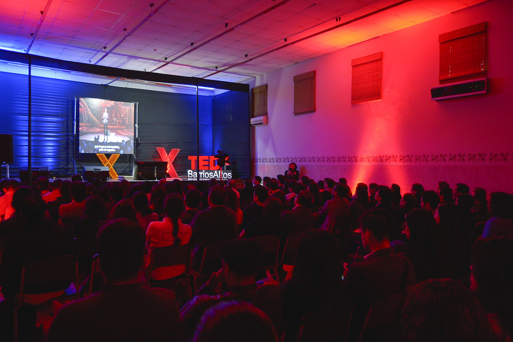 CuentaArtes's tweet photo. #Eventos
TEDxBarriosAltosED llegará al MALI con una jornada dedicada al aprendizaje y la innovación https://t.co/LA6uVhc0CT https://t.co/toCoeh493z