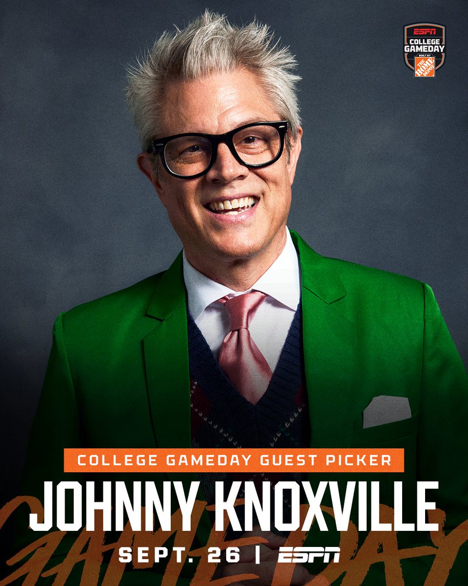 CollegeGameDay's tweet photo. WE GOT KNOXVILLE IN KNOXVILLE‼️

Johnny Knoxville joins the desk Saturday morning as guest picker ahead of No. 1 Texas at No. 14 Tennessee 🤩 https://t.co/Vh0K4pxP83