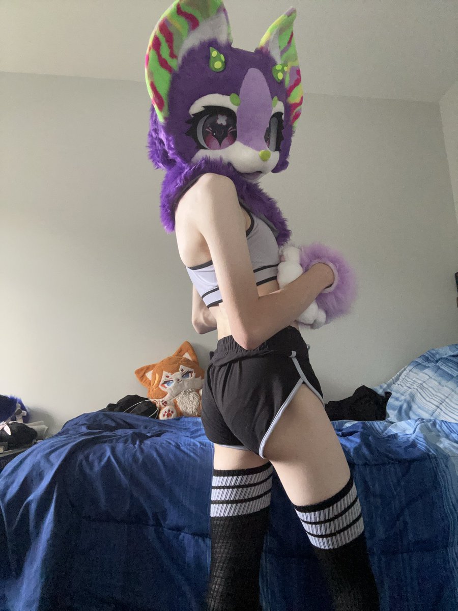 SkullDogFemBoi's tweet photo. Being a cutie 🥰 🖕💜 https://t.co/NYVRziSAay