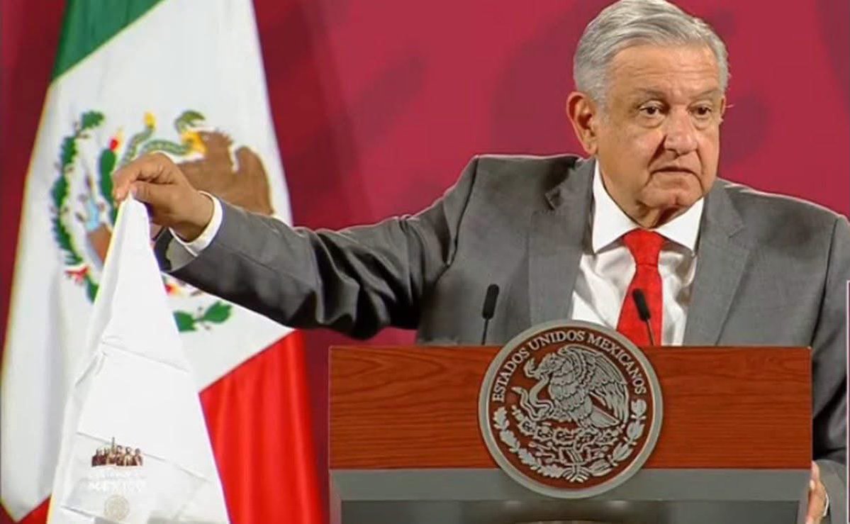 AlexItesm's tweet photo. 📌 Los desfalcos de López Obrador y el Partido Morena a México:

- AIFA.
- Birmex.
- Fonden.
- Litio MX.
- Segalmex.
- Tren Maya.
- Dos Bocas.
- Vacuna Patria.
- Gas Bienestar.
- Megafarmacia.
- Huachicol fiscal.
- Sembrando Vida.
- Rescate de Pemex.
- Banco del Bienestar.
- Salud Casa por Casa.
- Jóvenes Construyendo el Futuro.

📍Los fideicomisos desaparecidos. 
Mexicana de Aviación. 
Los envíos a Cuba. 
Tren Interoceánico. 
Las pipas de Ebrard. 
Los subsidios de CFE. 
Las universidades patito del bienestar. 
Todas las maderas preciosas de la deforestación del tren maya. 
Todo el acero reciclado del NAICM. 
La “rifa” del avión presidencial. 

📍Fue puro teatro el pañuelito blanco que sacó Lopez Obrador para decir que "ya se había acabado" con la corrupción porque...Ellos son la Corrupción!