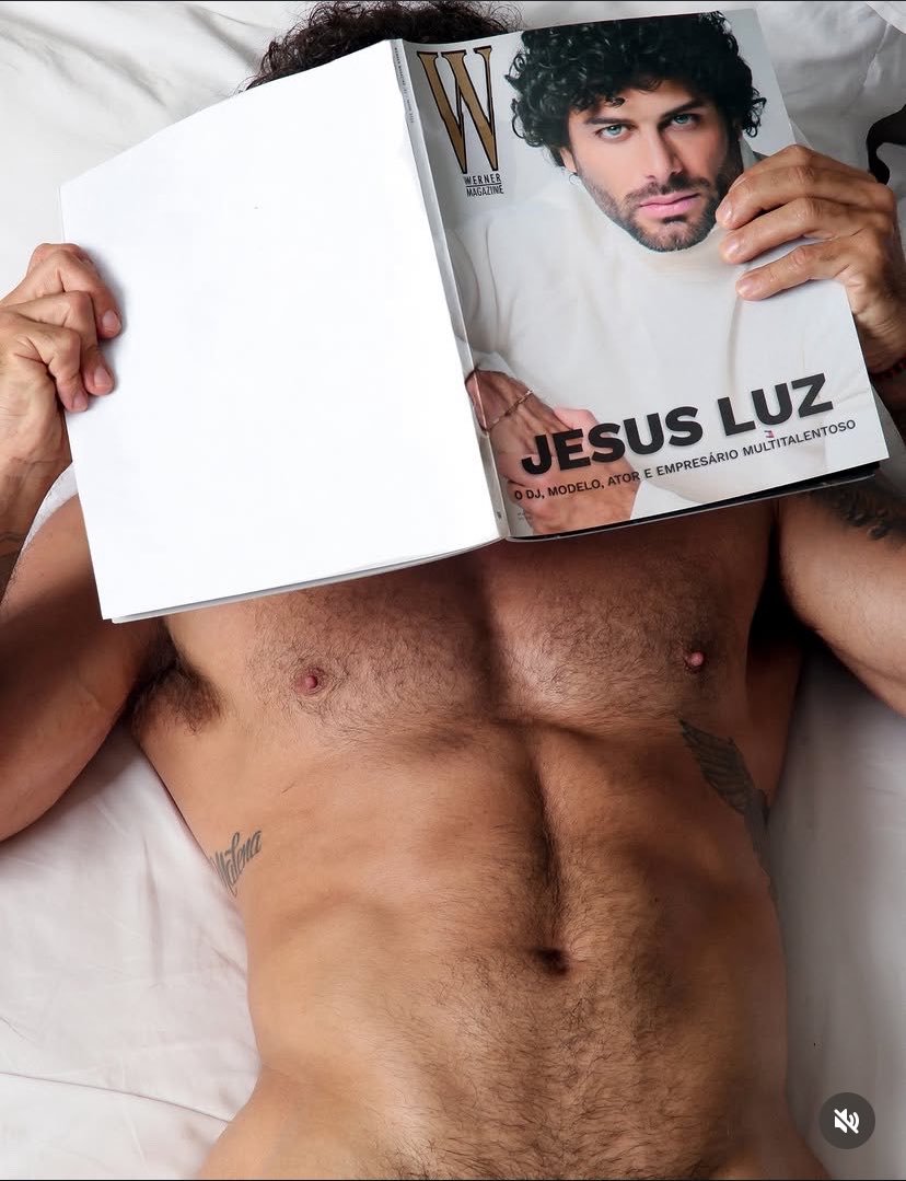 Crist_oPutifica's tweet photo. Sentaria e cavalgaria tanto nesse puto do Jesus https://t.co/8QlSKjnzf6