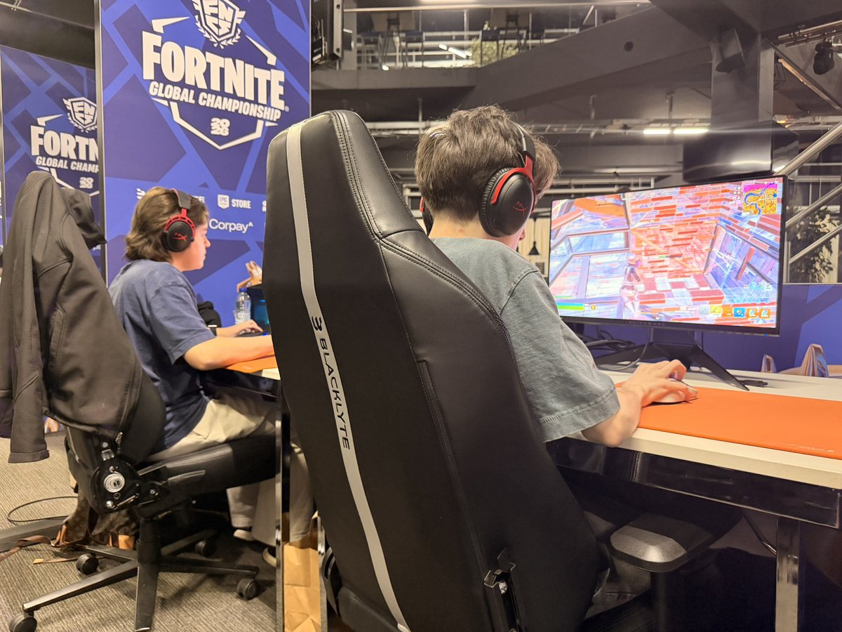 umbraaaa_'s tweet photo. pov privilegiada chat https://t.co/ZYtNvX7pF4