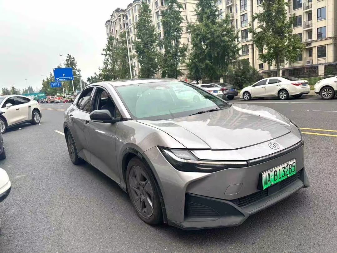 kwasi_amponsa's tweet photo. 2023 Toyota bz3
Fully electric vehicle “not hybrid “
185k to tema ,electric vehicle https://t.co/NKlVGWs78H