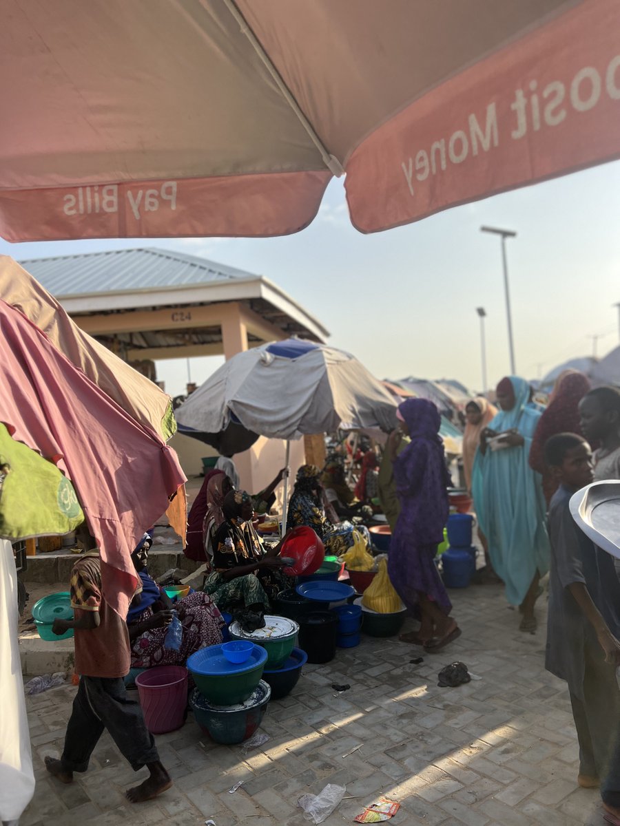 BABABEJUNIORqi's tweet photo. Bulumkutu Yan Nono marketers expressed their sincere appreciation and gratitude to Prof. Babagana Umara Zulum and @EngrBababe for providing them with a new and improved place to continue their businesses.

The marketers are very happy and grateful for the new market https://t.co/MJflIMLqSQ