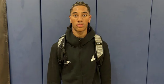 ebosshoops's tweet photo. At the #HSFallInvite 2027's No. 4 ranked player DeMarcus Henry discussed his completed official visits and future plans. Zion Green goes off and more. (VIP) https://t.co/e7Jcldq1PH https://t.co/WjzeYswbgQ