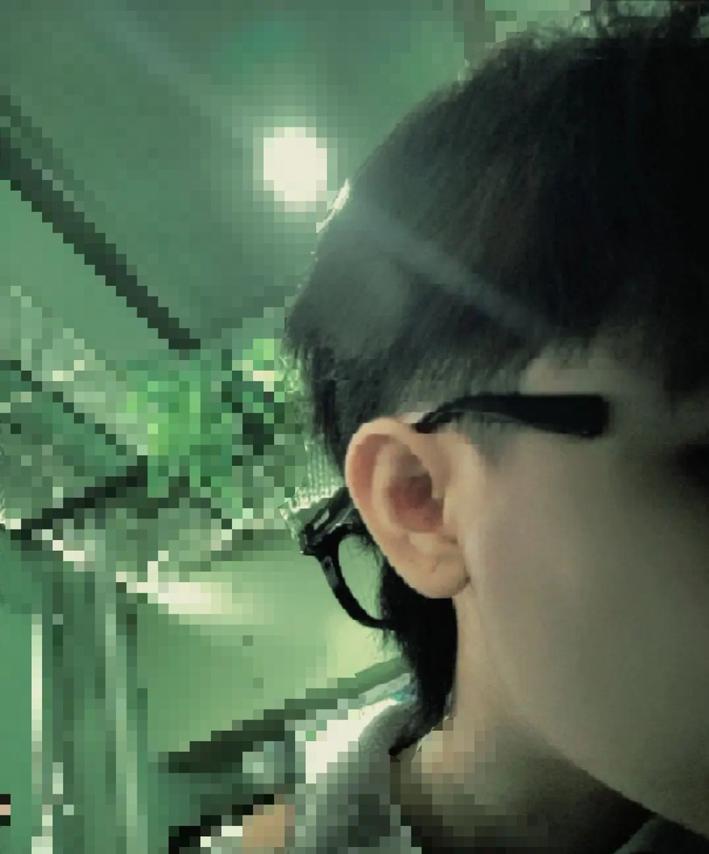 cheeseburqueer's tweet photo. rambut nanggung kenapa bikin stres bgt https://t.co/Z0QNBdKeWt