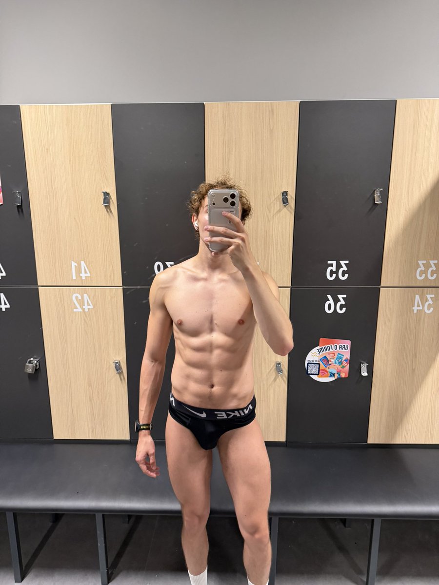 PavK000's tweet photo. evening training makes me totally exhausted 🥱 https://t.co/KHQZ7JzJ6y