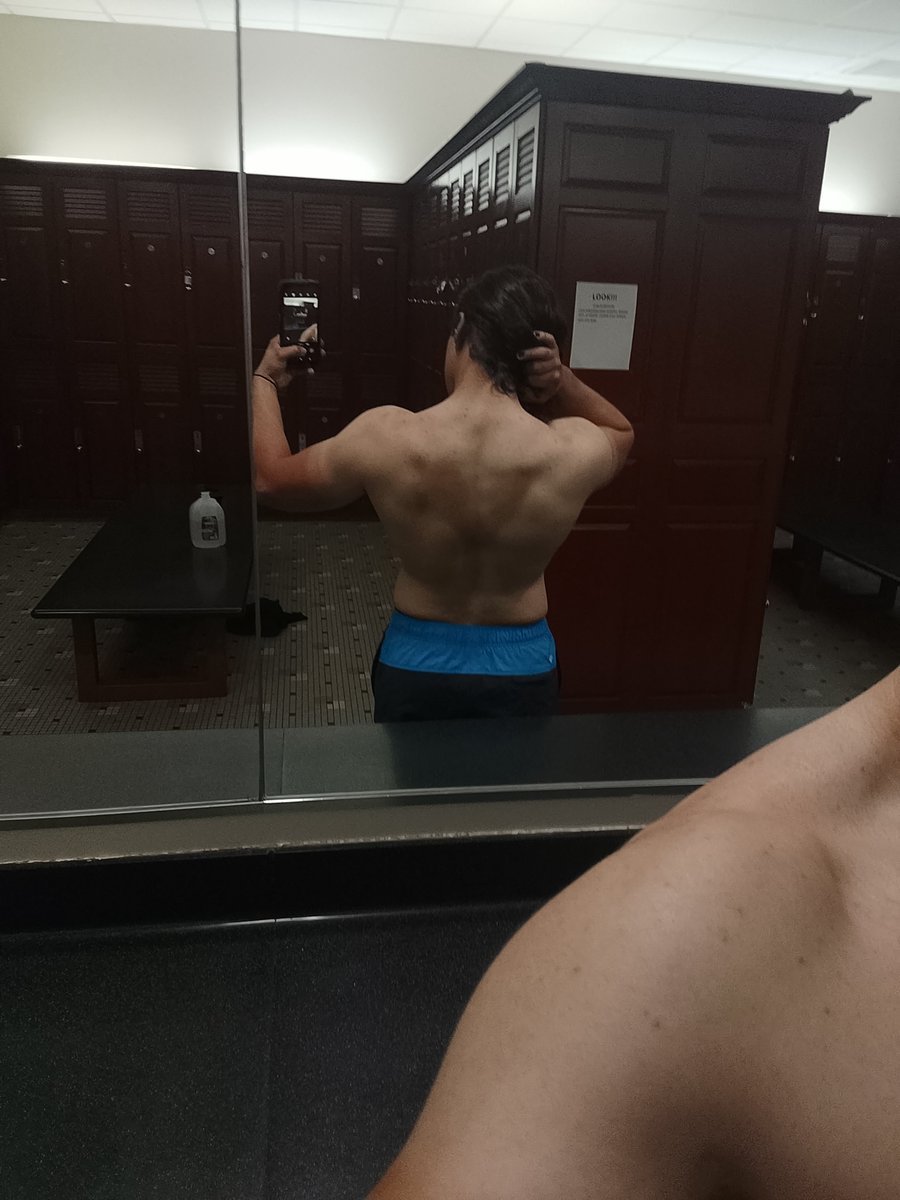 avrg_shmuck's tweet photo. I lied..... I feel great!!!!! Still could improve tbh especially the chest area. Need to lean down as well... https://t.co/0dQZySQGTF