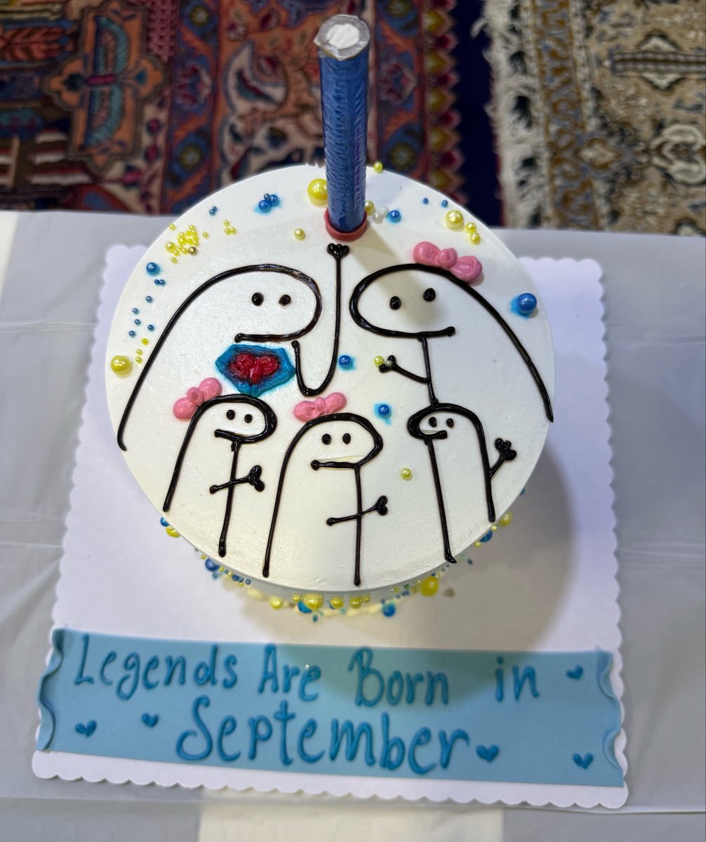 mitsushoujo's tweet photo. my dad’s birthday cake https://t.co/9HZxFEbkL5