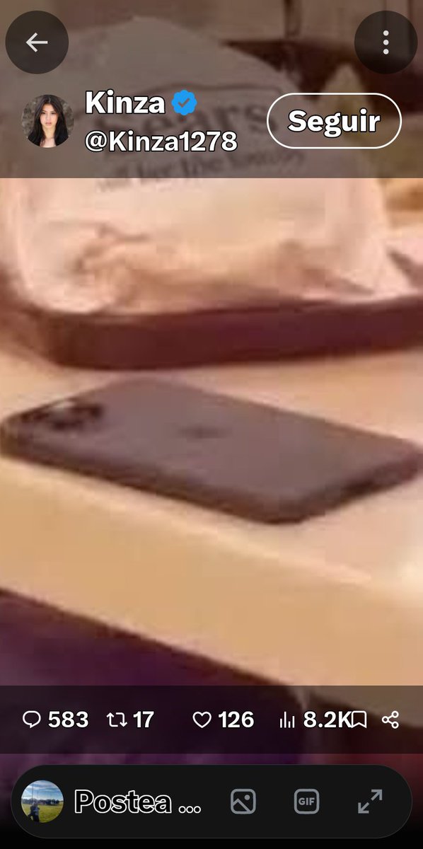 gabrielgerding's tweet photo. @Kinza1278 ¿Un celular en el año 1975?... https://t.co/GsKLKpZnXU