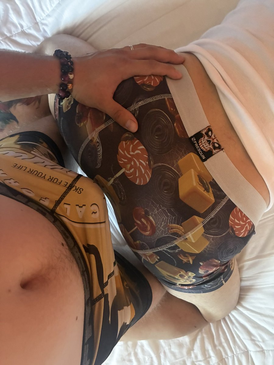 Bublexboy's tweet photo. Plan #Freegun avec @NubisMoonX 😏🙈  
• Partie 1/2  |  Tu veux la video partie 2/2 ? Alors Retweet un Max ⚜️😈 https://t.co/7Jb2ebMjOh
