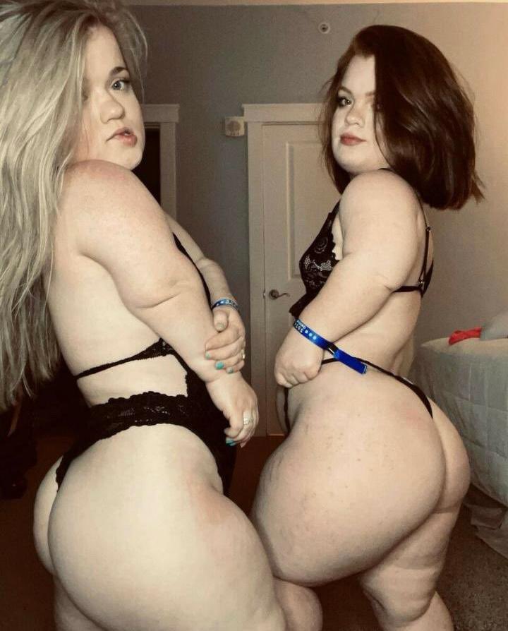 funsizedpixiee1's tweet photo. throwback Thursday!!! https://t.co/Zq8wuky9WV