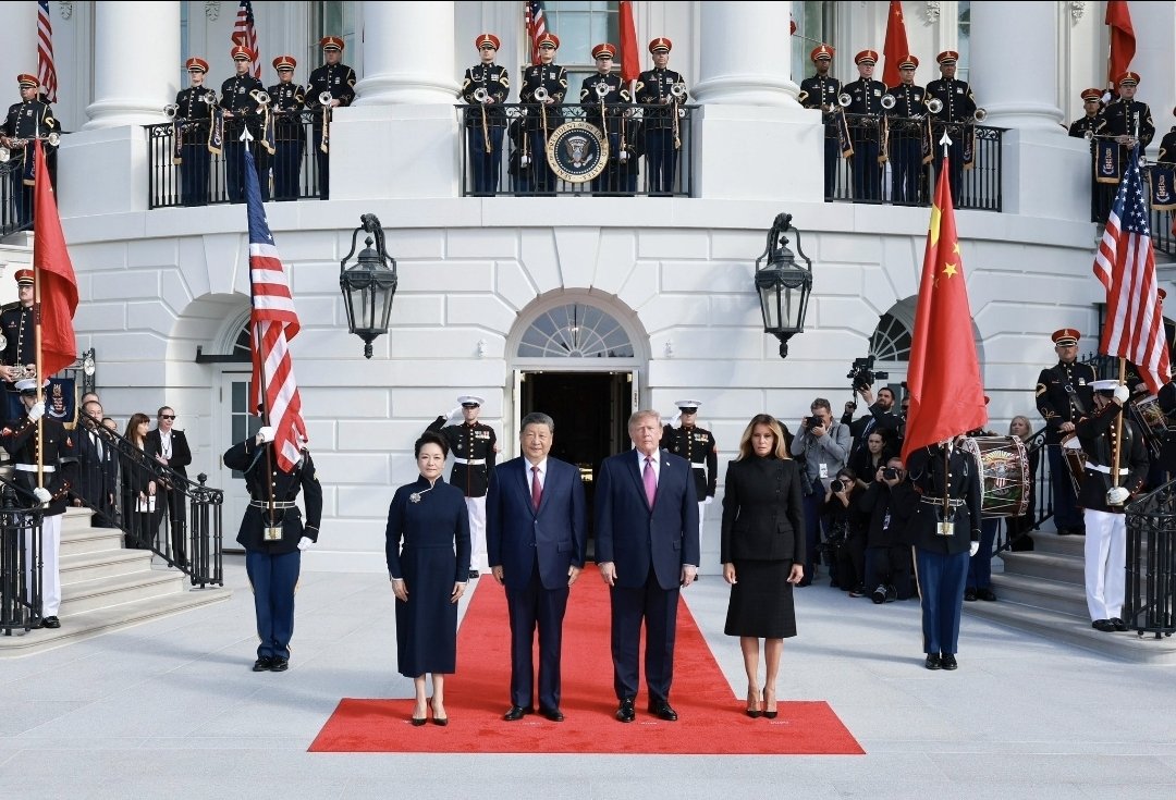 AYYILDIZ3253's tweet photo. Tüm dünya TAMAMEN ŞOKTA...

Xi ve Trump bir ortaklık kurdu ve yüzlerce yıldır Gezegen Dünya'yı sarsan GERÇEK Soğuk Savaş'ı sona erdirdi.

Yapay Zeka ve Kripto, yeni Sanayi Devrimleri ve bu ana kadar bu iki ülke geleceğin egemenliği için savaşırken hızla III. Dünya Savaşı'na doğru ilerliyorduk.

Artık III. Dünya Savaşı olmayacak, insanlık tarihinde ilk kez iş birliği yapan bir dünya göreceğiz.

Bu, Küresel Piyasaları PARABOLİK olarak fırlatacak.

Herkes zengin olacak ve emekliye ayrılacak, çünkü Yapay Zeka'nın tüm işi yaptığı bir dünyaya geçiş yaparken.

Kripto tutanlar GİGA ZENGİN olacak. “HADİ BAŞLAYALIM”.

BİLEN BİLİR.

Altın Çağ şimdi başlıyor.