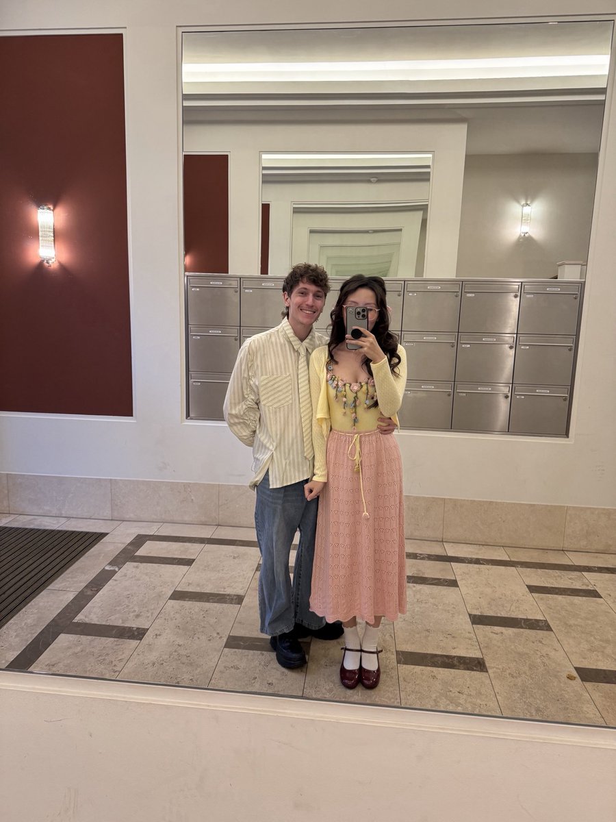 OfficialBoaster's tweet photo. 7 years with my room mate! We went for a lovely dinner and I’m looking forward to the years to come❤️ https://t.co/cZ86JVWGf0
