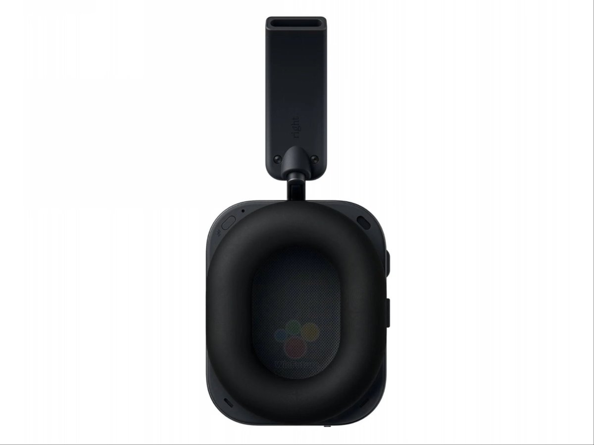daily_gadget_jp's tweet photo. Nothing「Headphone (1) Pro」の画像がリーク!片側3ドライバーと10基のマイクでノイズキャンセリング強化
https://t.co/uKjZUwIAc3
#デイリーガジェット #Nothing https://t.co/apsZrEw91A