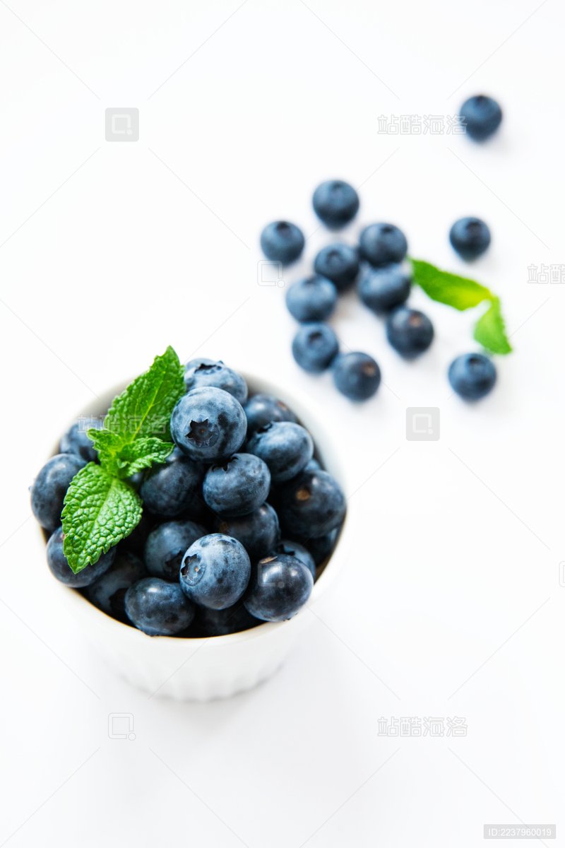 JeramyKilloran's tweet photo. Just tried the new organic wild blueberries from local farms—juicy, naturally sweet, no added sugar, perfect for morning oats or midday snacks! https://t.co/NDsB6MU7Ve