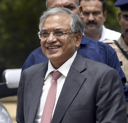 PandeyJaideep's tweet photo. Chief Election Commissioner (CEC) #GyaneshKumar's scheduled visits to #Meerut on Friday and #Varanasi on September 28 have been postponed. Kumar was to interact with youth and attend other programmes during the visits. #NewsUpdate #UttarPradesh https://t.co/wxkbtZhPMH