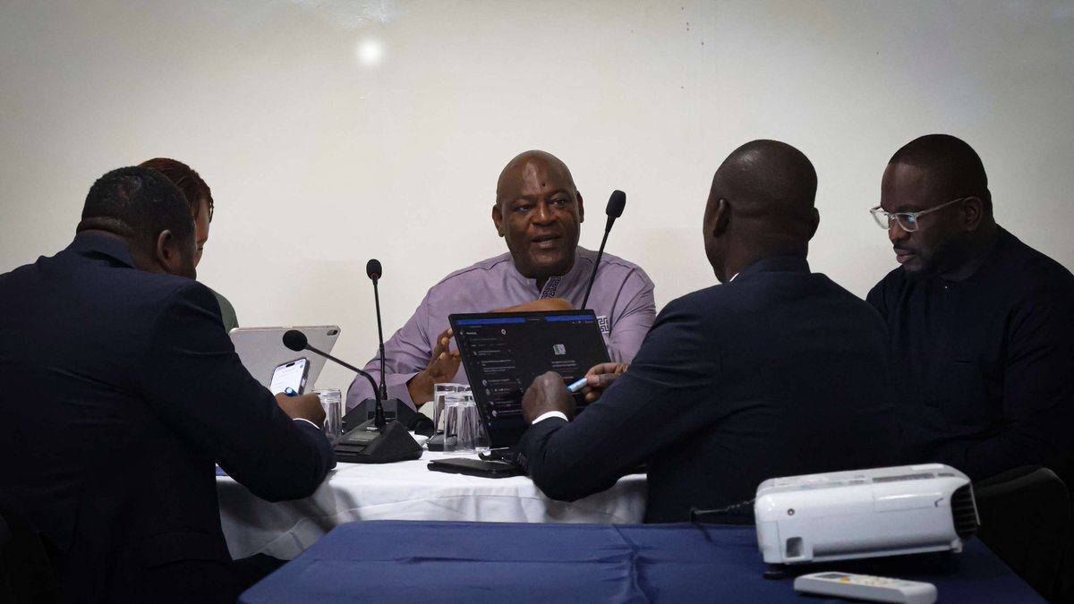 UNDPWACA's tweet photo. Evolving justice policy discourse across West and Central Africa. For two days, @UNDP and partners are convening regional leaders, justice actors and human rights experts in Saly, Senegal, to advance #PeopleCentredJustice and strengthen access to justice for all. 

#JusticeForThePeople