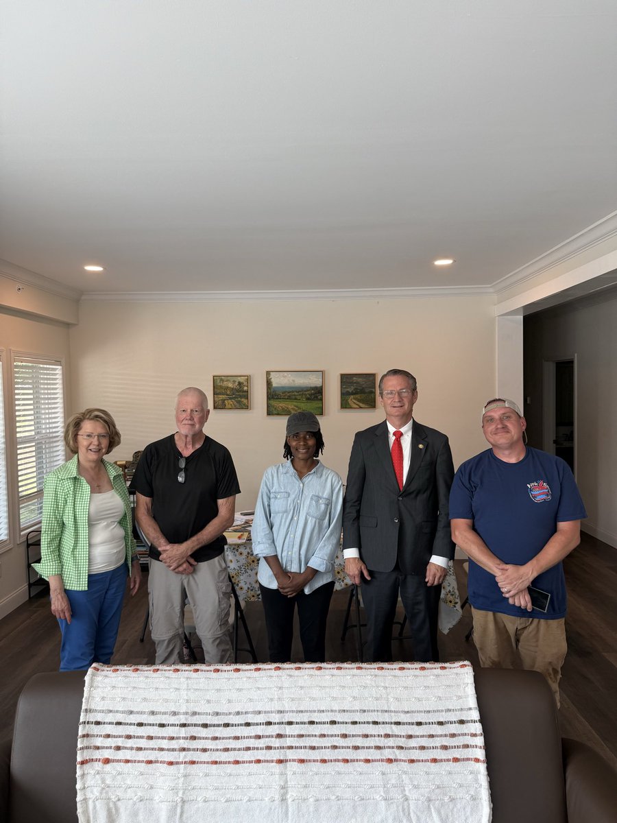 RepTimBurchett's tweet photo. Sustainable agriculture strengthens communities. The education provided by the Empower School at Valley Dream Farm is instrumental in teaching about how this can benefit East Tennessee. https://t.co/nHqDLt4fWJ