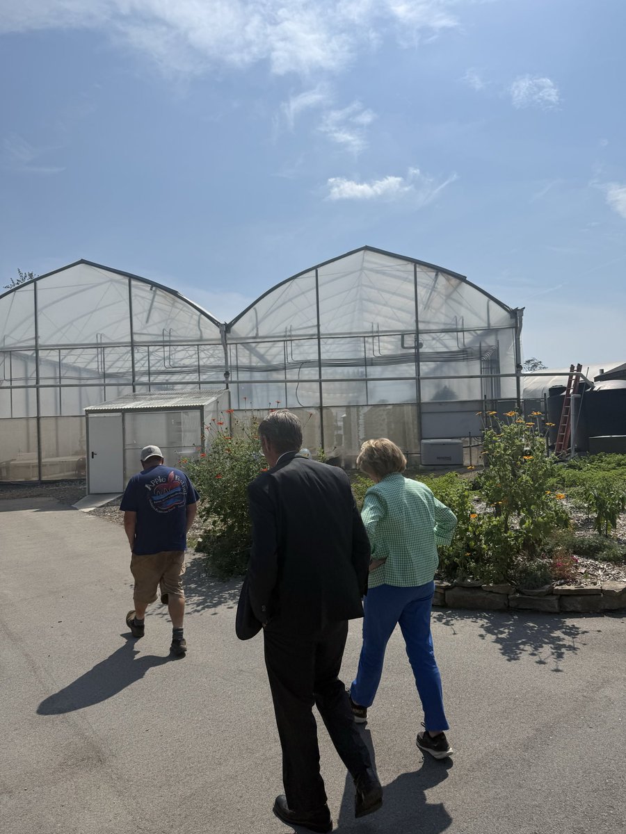 RepTimBurchett's tweet photo. Sustainable agriculture strengthens communities. The education provided by the Empower School at Valley Dream Farm is instrumental in teaching about how this can benefit East Tennessee. https://t.co/nHqDLt4fWJ