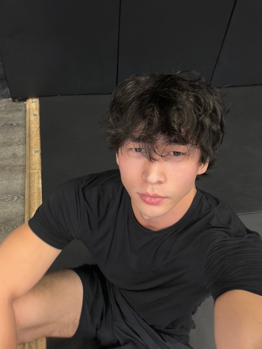 JAHVER's tweet photo. Back in la, right? https://t.co/zv4tDRctNZ