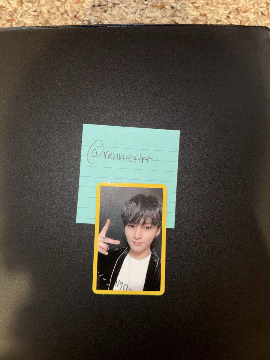 rennieflrt's tweet photo. wts usa only

minho yellow wood photocard $10

tags: skz stray kids #wtskpop lee know changbin hyunjin jeongin seungmin felix bangchan chan han https://t.co/U5vp97NC6Z
