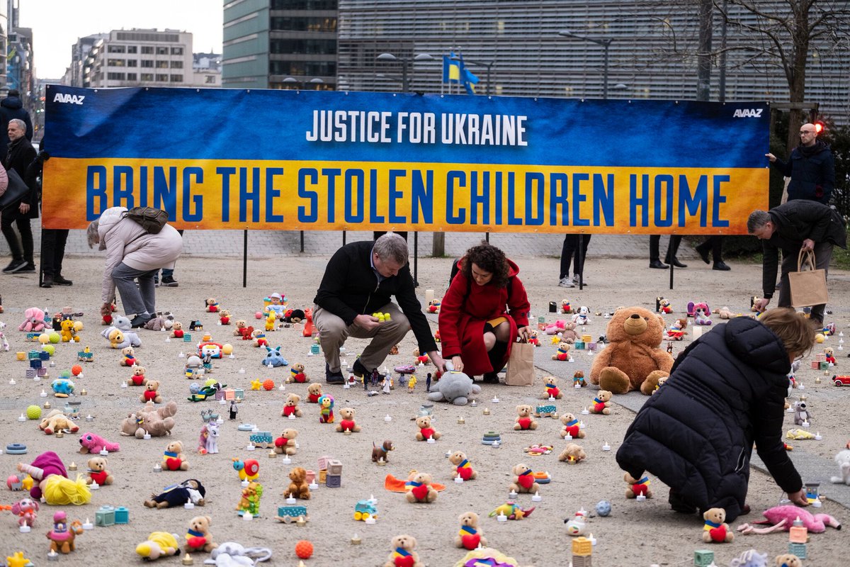 HAWGEO's tweet photo. @LetsArmUKR Trump is more concerned about diesel fuel prices, than he is about thousands of innocent Ukrainian men, women &amp; children slaughtered by Putin in Ukraine. President Zelenskyy didn’t invade Russia, Putin invaded Ukraine. Trump should tell Putin to get the fuck out of Ukraine now. https://t.co/KFJzQmd7Ev