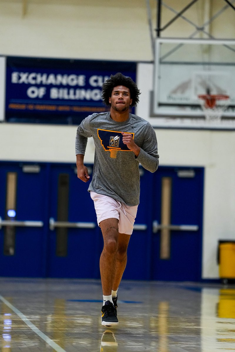 MSUBMBB's tweet photo. 𝓕𝓲𝓻𝓼𝓽 𝓛𝓸𝓸𝓴👀

First look of the Lockwood local in Alterowitz💯

#MSUBSPORTS | #MSUBMBB | #DRC https://t.co/g4Fsk0HEQ6