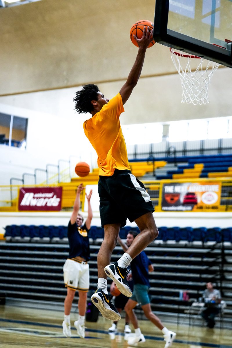 MSUBMBB's tweet photo. 𝓕𝓲𝓻𝓼𝓽 𝓛𝓸𝓸𝓴👀

First look of the Lockwood local in Alterowitz💯

#MSUBSPORTS | #MSUBMBB | #DRC https://t.co/g4Fsk0HEQ6
