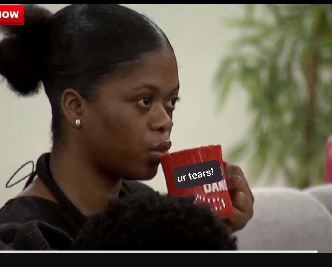 Angryalready's tweet photo. Tacky ikpegba and co. at the mention of NOMY💎the Mother to y’all’s collective fave #Bbnaija we nor go still give una clout o! Starless fave and fans go hustle for clout elsewhere. Nomynations is for Nomy alone💋#Nomy 

NOMYTHESTANDARD
NONOMYNOSHOW https://t.co/Pj49l3bJSi