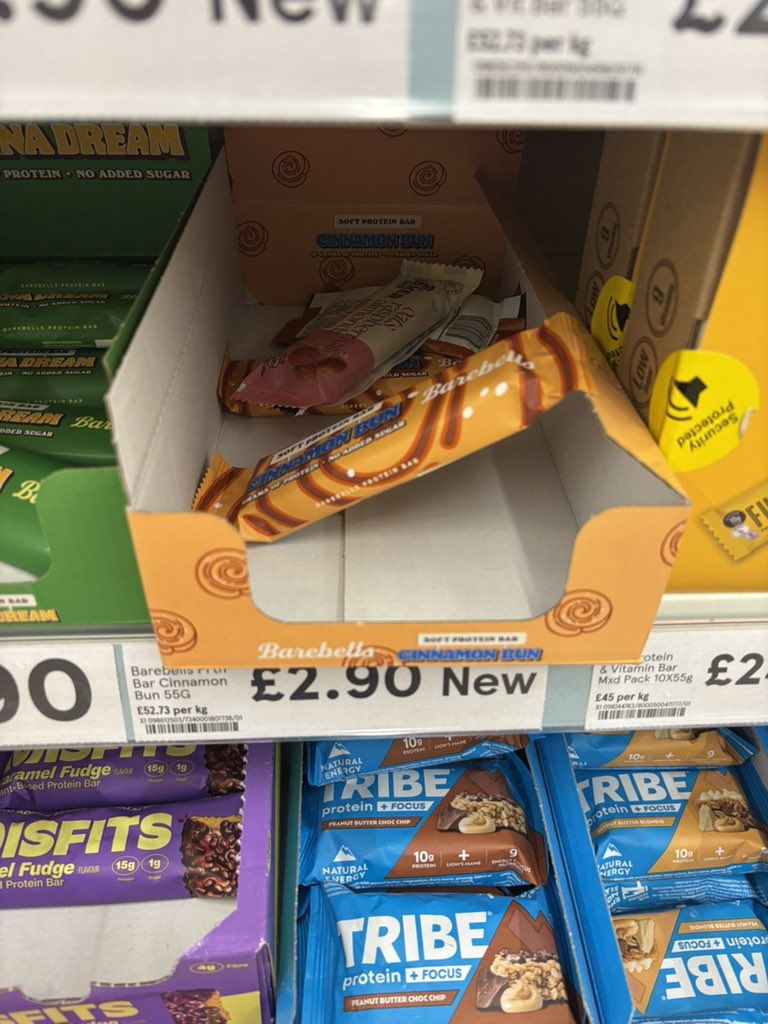 strawbevaa's tweet photo. @shallowdiary @seraphiccpixie they’re at tesco ! https://t.co/nvlMta3K2Z