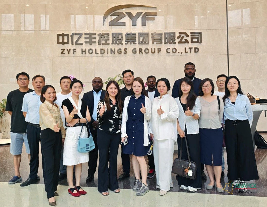 AnapexRdc's tweet photo. Clôturant sa mission en Chine, l’ANAPEX a présenté aux entreprises chinoises les opportunités qu’offre la RDC dans l’agriculture, la transformation locale, le transfert de technologies et l’industrie.

#ANAPEX #RDC 
#Chine
#Exportations #Investissement https://t.co/I2gNd2ZDSq