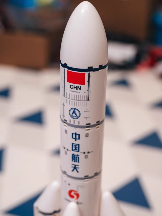 MaireBahrsron's tweet photo. Building block time with my tiny engineer today  Seeing their face light up when we finish that rocket together That’s my favorite kind of weekend win! https://t.co/7mEhSP8nRP