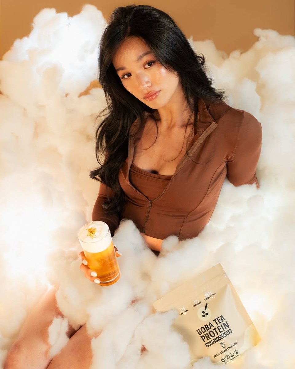 missmochi___'s tweet photo. safe to say my homemade drinks are getting a little too good lately😩☁️🧋

sweet cream cheese cap whey protein is finally here and i’ve been adding it to all my matchas + teas lately 🤌🏻

♡ 13g protein
♡ made with real cream cheese
♡ can literally go in... https://t.co/5VweZYPsS8