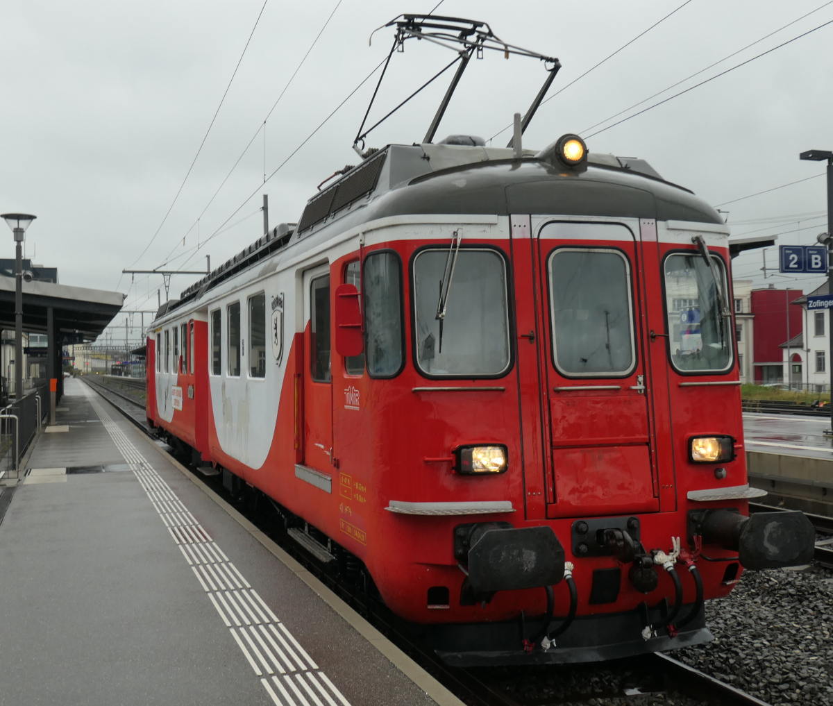 Baikal007's tweet photo. Mit dem ABDe 4/4 6 vom DSF (TMR) von Hochdorf nach Lenzburg via Emmenbrücke - Zofingen am 8. September 2024
#BahnFoto #Hochdorf #Extrafahrt #vorzwoijaarar https://t.co/oLuryXH5K7