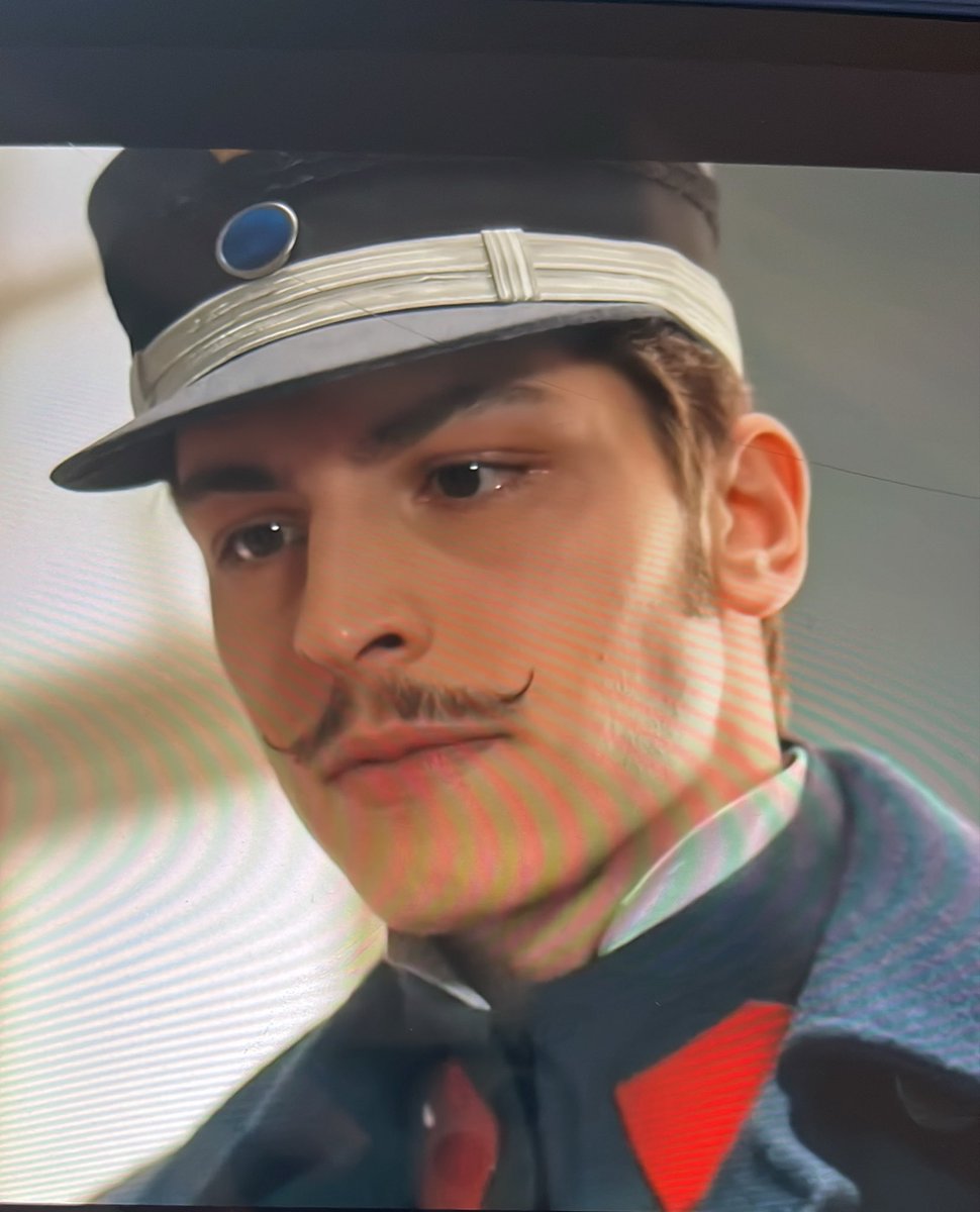Tusbik123's tweet photo. Boran kuzum s*git milli duygularımı bu şekilde zedeleyemezsin. (ne olursa olsun yunan askerine aşık olamazsın diye kızdığım hilalle aynı durumdayız şu an) https://t.co/uH7kKH7MW8