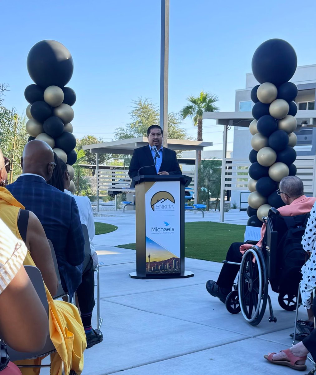 repdinatitus's tweet photo. Earlier this week, #TeamTitus celebrated the grand opening of #GholsonLanding #OnlyInDistrictOne. This new development will provide more affordable housing for residents in our community. #SNRHA https://t.co/GWtXm3ixjA