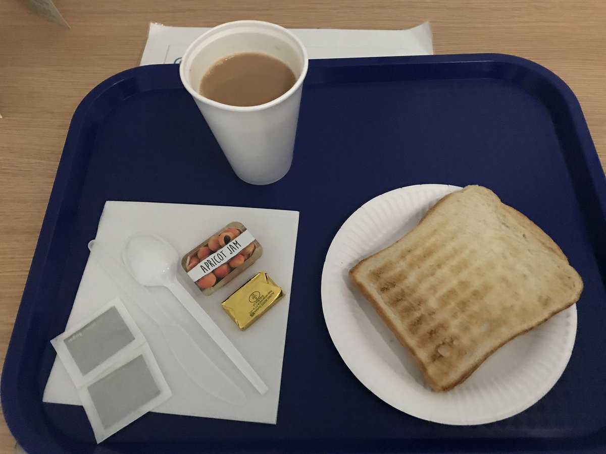 Mikan_Kibun's tweet photo. この写真無限にこすりますけど、イギリスの病院食見て、落ち着いて下さい。 https://t.co/gzxfmX0EVF