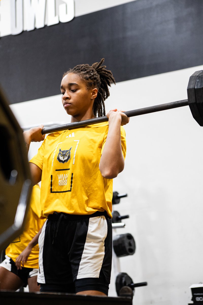 KSUOwlsWBB's tweet photo. Clocking in. Putting in the reps. 

#HootyHoo https://t.co/QhmtADVd8G