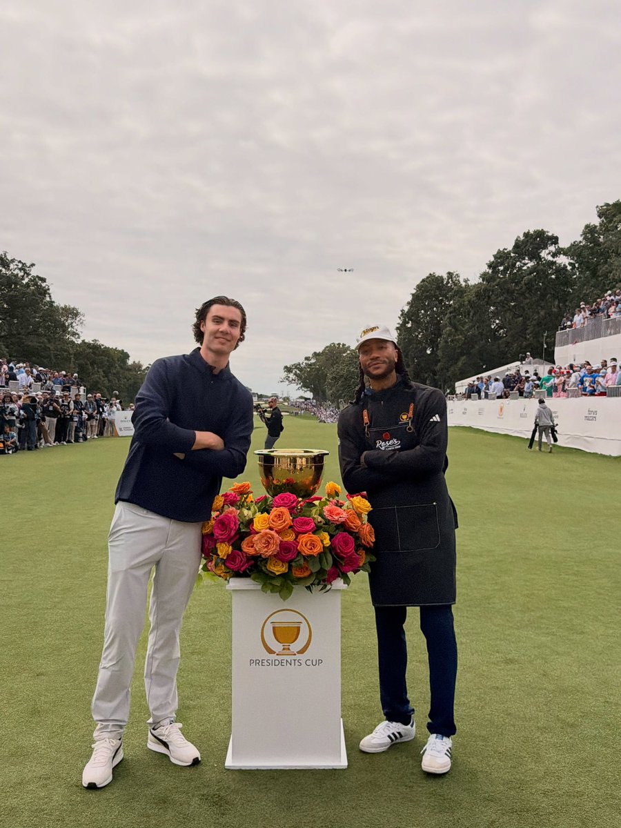 wavecheckers's tweet photo. Derrick Rose’s flower shop partnered with the PGA Tour at the President’s Cup🏆⛳️ https://t.co/39WRs4vXUQ