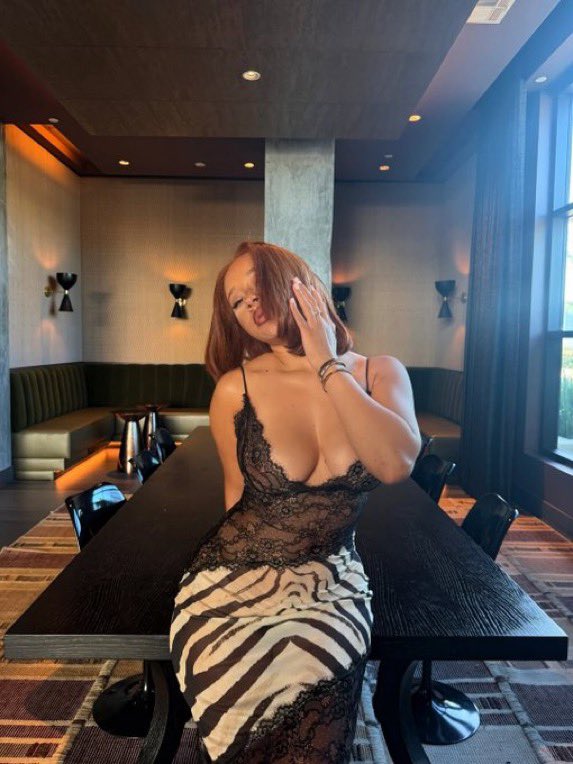 slim_real82's tweet photo. Dinner date…✅ https://t.co/ZVwDURjp9d