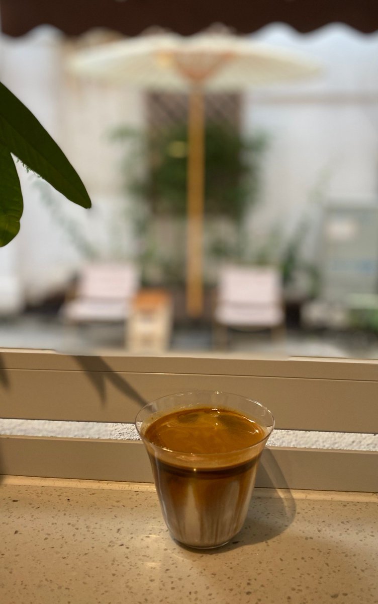 ElissaReidt3p3's tweet photo. Just got stood up for coffee… really felt that tiny twist in my chest, guess I’m just over here overthinking the silence now. https://t.co/AUBFRv1yUn